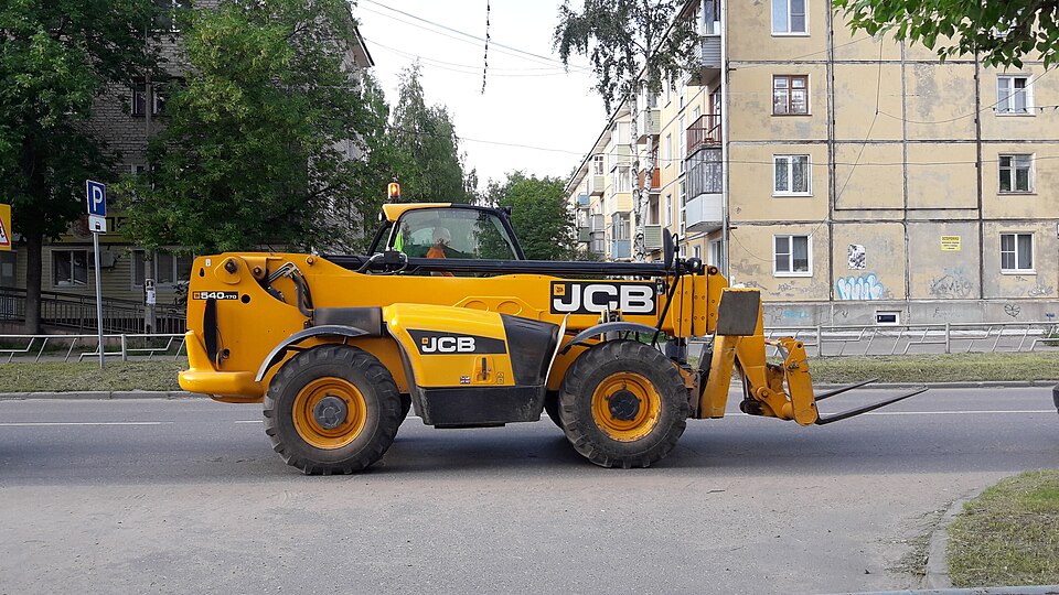 JCB telescopic telehandler with pallet forks